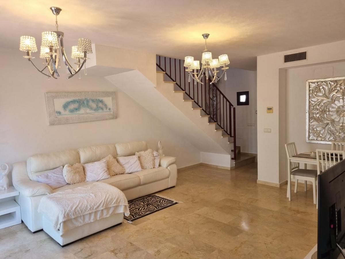 Casita Nuestra Villa อัลไกเดซา ภายนอก รูปภาพ